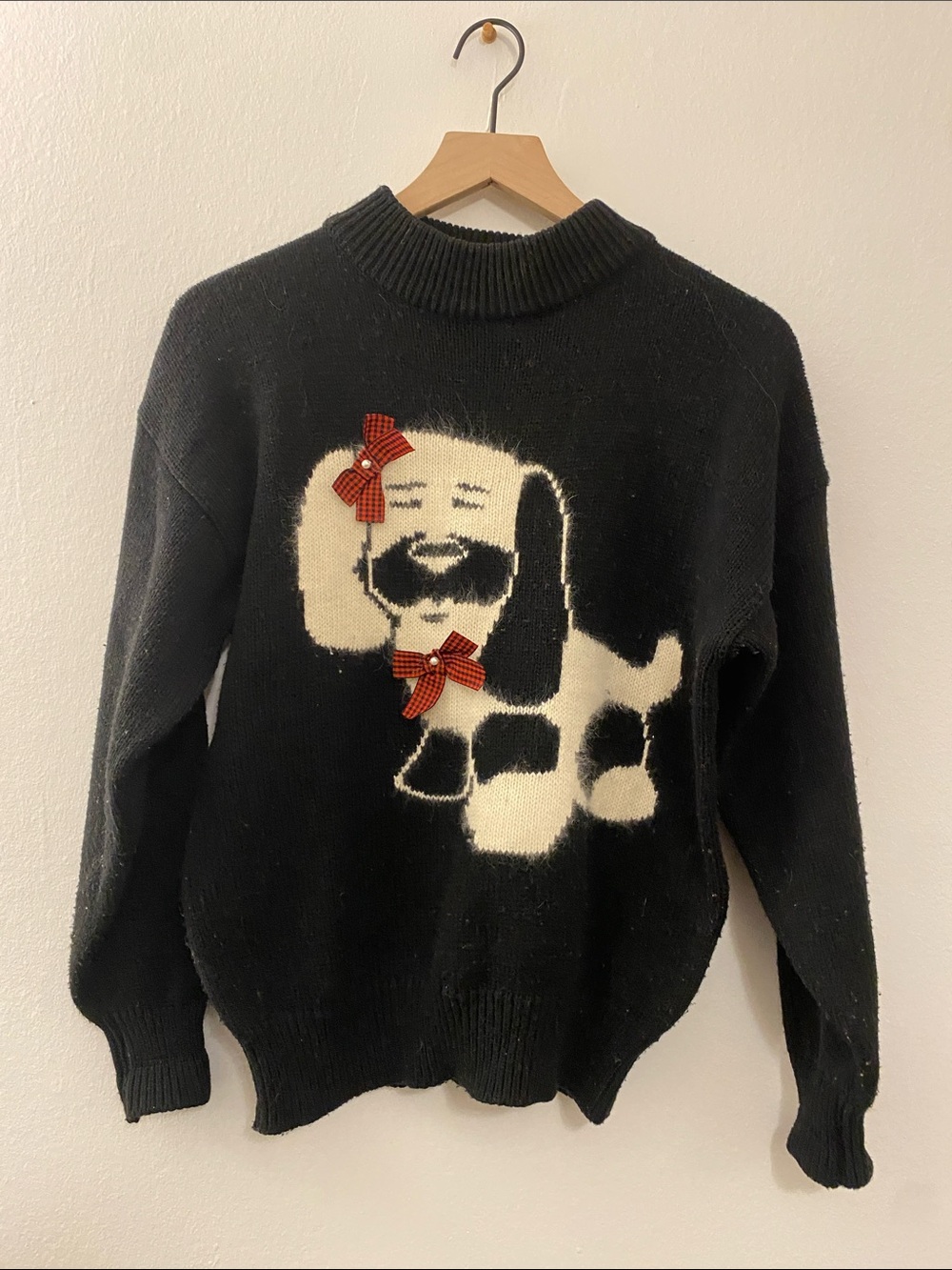 Vintage Black Crewneck Sweater with Cream Puppy Motif